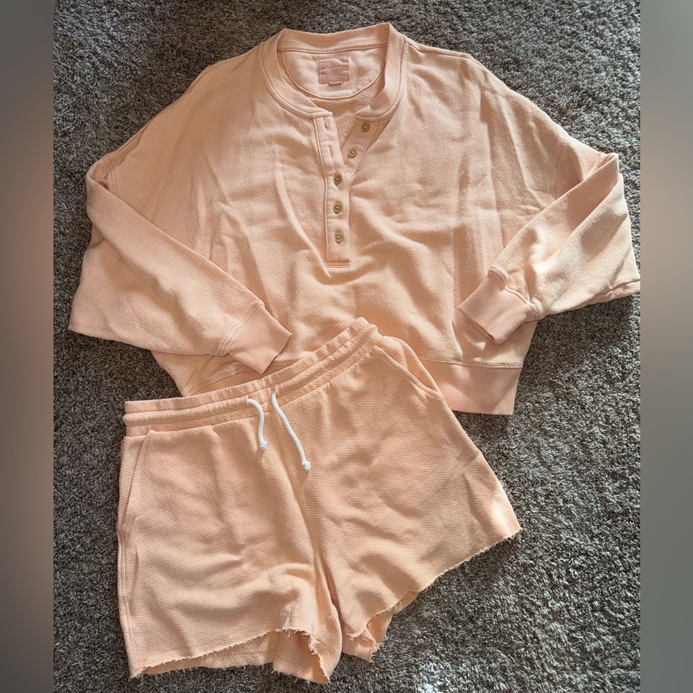 American Eagle Cropped Henley Sweatshirt with shorts matching set